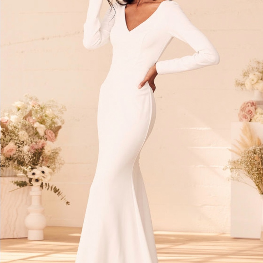 lulus.com Feeling of Forever White Long Sleeve Mermaid Maxi Dress size small